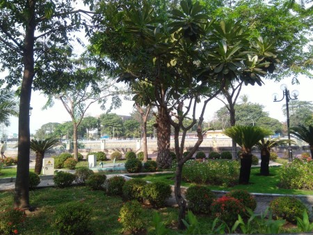 Đi đến slide 1