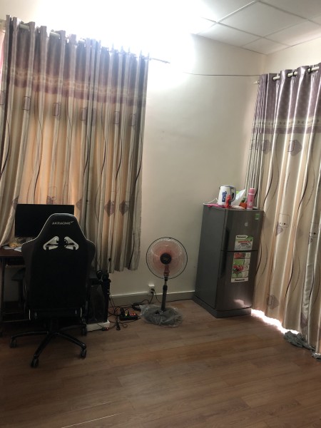 Cho Thuê Phòng Trọ (Lầu 1) Có Ban Công Quận Phú Nhuận