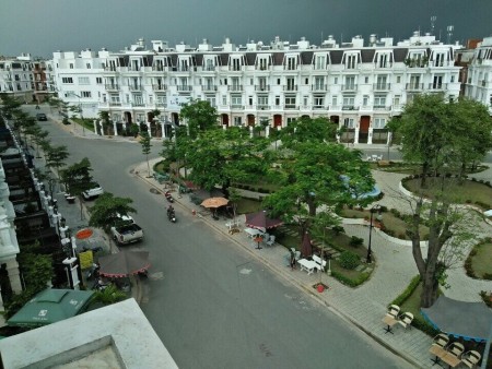 Đi đến slide 6