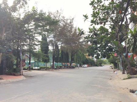 Cho thuê nhà nguyên căn Lê Đức Thọ, Khu VIP Gò Vấp