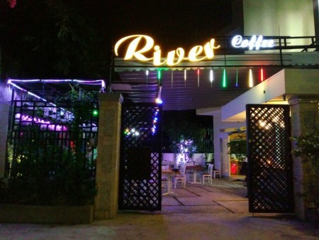 Cho thuê nhà nguyên căn có quán cafe sân vườn Tại KDC Hồng Long Hiệp, Bình Phước, Thủ Đức