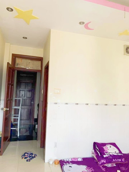 Cho Thuê Phòng Nội Thất Đầy Đủ Đường Âu Dương Lân Quận 8 Hẻm Xe Hơi. Giá 3Tr3