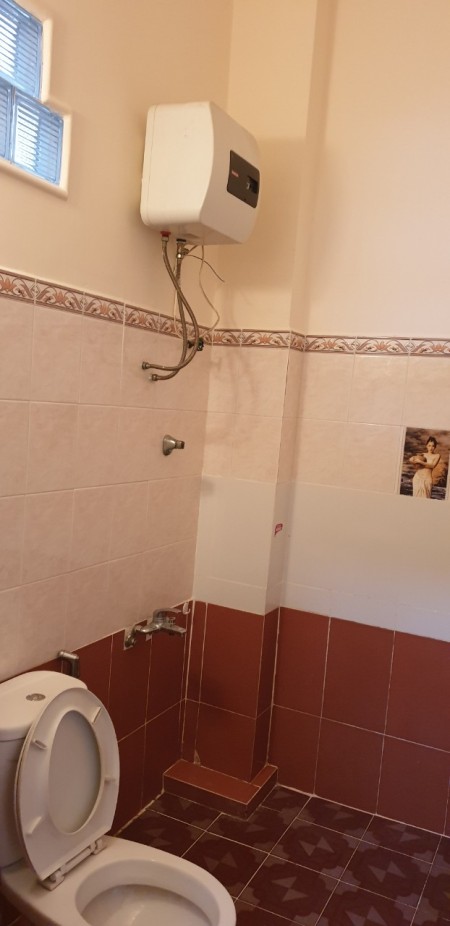 Nhà trống 2 phòng trọ rất sạch và thoáng hẻm ô tô khu an ninh yên tỉnh