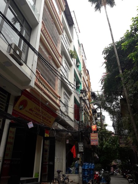 Cho thuê nhà riêng, khu phân lô, giá rẻ, 60m2x4T, tại phố Hoàng Cầu, giá 17tr/th