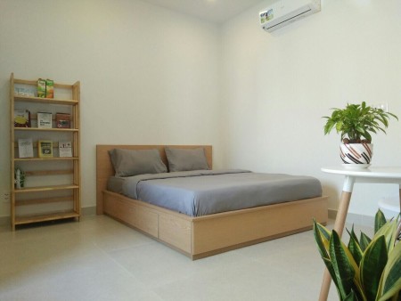 Căn hộ cao cấp ful nội thất P.14, Q.10, 40m2. Giá 7.5tr An ninh, có ban công thoáng mát. LH: 0909805647