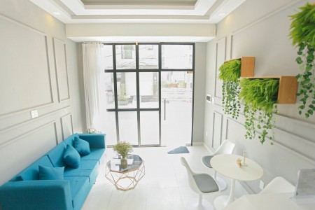 Cho thuê nhà nguyên căn cực đẹp, thích hợp văn phòng, cty, spa, buôn bán các ngành nghề Q7