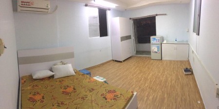 Cho thuê phòng trọ 25m2 có ban công và 2 cửa sổ hướng ra ngoài thoáng mát