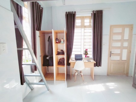 Phòng tiện nghi Ban Công thoáng có GÁC, 25M -Kế Đại Học Văn Hiến - Âu Cơ