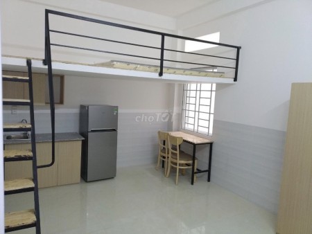 Cho thuê CHDV mini có gác full tiện nghi, mới xây ngay Hồng Hà sân bay, giá 4.5tr