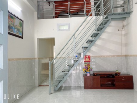Cho thuê nhà HXH đường số 2, P.Trường Thọ, Thủ Đức. 3PN, 2WC, giá 8 triệu, có nội thất