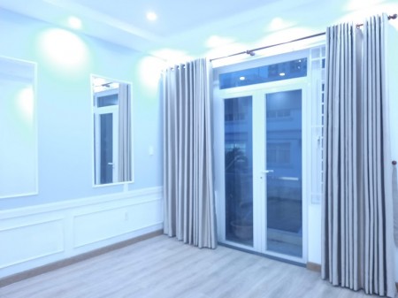 Cần cho thuê nhà nguyên căn hẻm xe hơi Vĩnh Khánh, phường 9, quận 4. Hẻm rộng đẹp. Khu nhà cao tầng trí thức. Xe hơi vào
