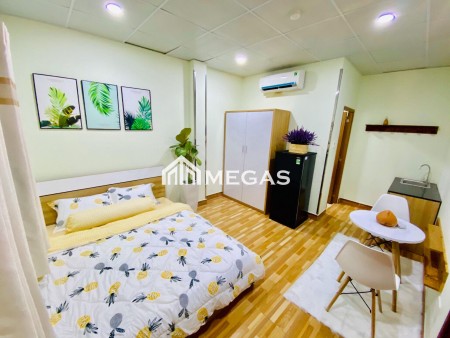 Căn Hộ Hiện Đại Mới Xây Rộng Rãi Có Bancon Thoáng Mát Giá Rẻ Quận 4