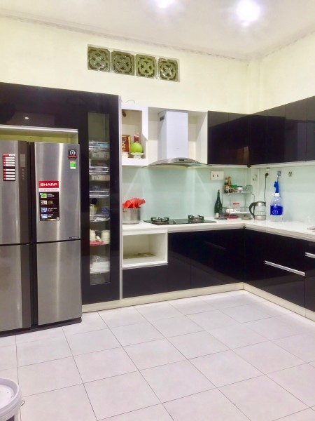 Nhà nguyên căn giá rẻ quận 7. 5PN 3WC 1BẾP (KDC)