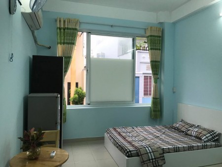 Căn hộ 26m2, full nội thất mới 100%, bên hông chợ Hoàng Hoa Thám