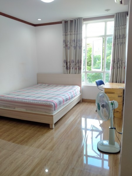 Phòng CC HAGL3, PHÚ HOÀNG ANH, GIAI VIỆT sạch, đẹp, thoáng mát có HỒ BƠI