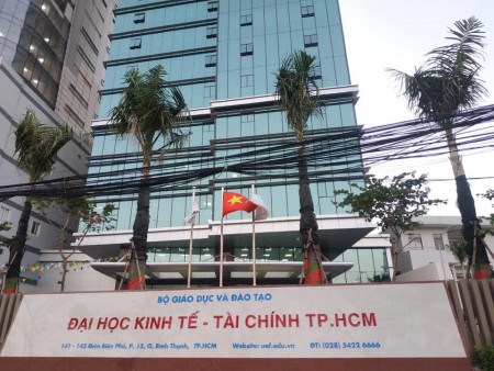 Đi đến slide 1