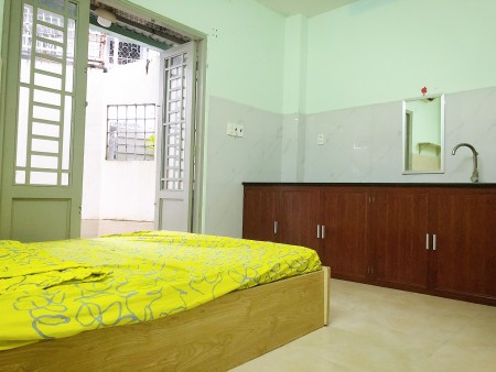 Cho thuê phòng 30m2 đầy đủ tiện nghi tại Nơ Trang Long P11 Q Bình Thạnh giá 4,5tr/th