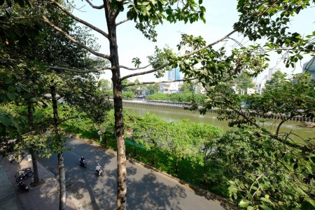Đi đến slide 8