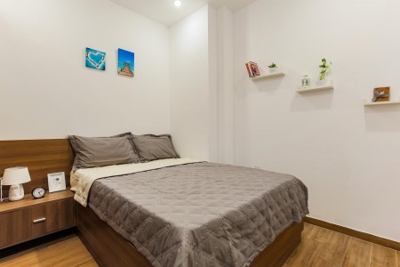 Căn Hộ Q1 2PN,1PN có gát rộng hơn 70m2 giá chỉ ( 7.500.000-10.500.000)