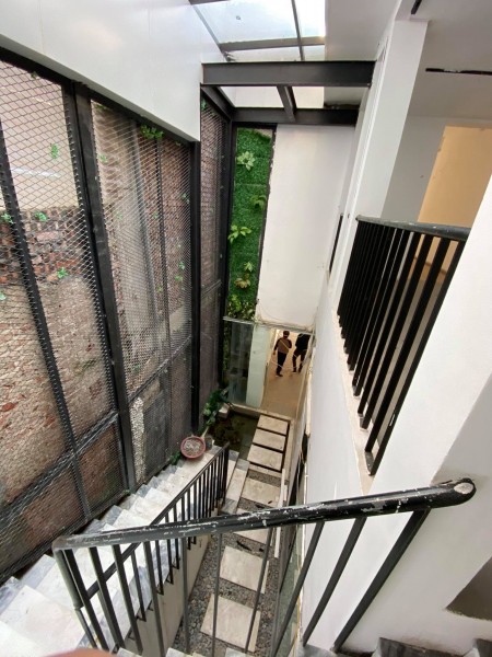 Cho thuê nhà siêu to khủng lồ 2 tầng Nguyễn Thái Học 110m2x2 tầng, MT~5m, 45tr/ tháng, riêng biệt