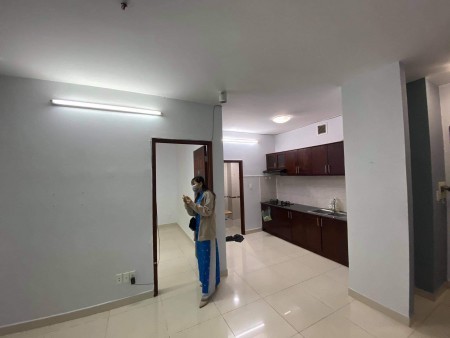 CHO THUÊ CĂN HỘ PHÚ THẠNH 45M2 NỘI THẤT CƠ BẢN (TV, MÁY LẠNH) 6TR/THÁNG