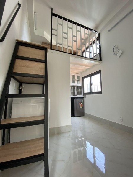 Phòng trọ cho thuê giá rẻ đầy đủ nội thất cơ bản sạch sẻ thoáng mát dọn vô ở ngay trung tâm q. tân bình