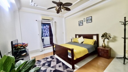 Phòng full nội thất cao cấp trung tâm quận 1
