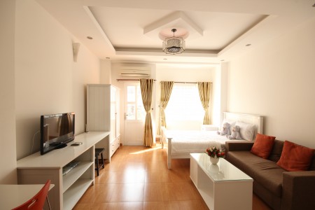 Căn hộ dịch vụ studio có bếp, ban công tại Smiley Apartment 3 (385/16 Nguyễn Trãi, phường Nguyễn Cư Trinh, quận 1, TP.HC