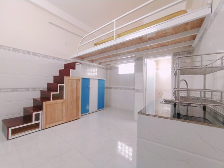 Phòng cao cấp có gác ngay EAON tân phú giá 2tr8