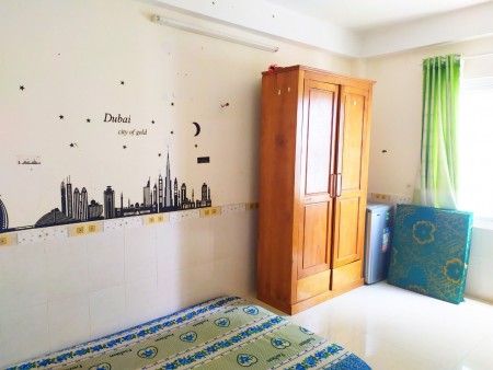 PT sinh viên có máy lạnh, máy giặt, view sân bay