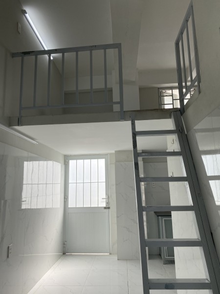 Cho thuê trọ khu vực Thủ Đức, Phòng có gác đúc rộng ở được từ 3 đến 4 người