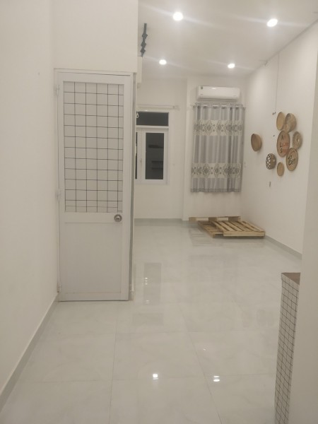 Cho thuê mặt bằng 1 trệt 1 lầu 4x8,5 tại 61 Âu Dương Lân Nối Dài P2 Q8 giá 14tr/th