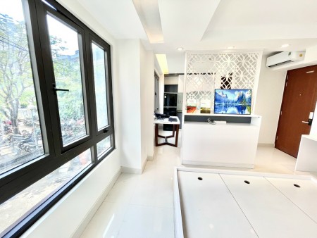 Phòng đẹp mới xây 100% ban công thoáng mát tự do. Hotline: Mr. NHẬT 09364.07364