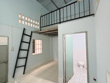 Phòng mới xây 24m2 sạch sẽ, gác cao, nhà tắm rộng