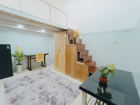 Phòng đẹp gác lửng 28m2 mới gần đường ÂU CƠ full đồ