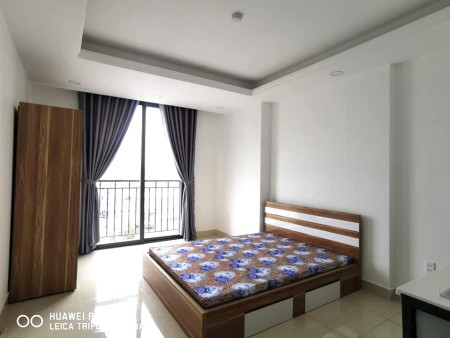 Phòng mới xây, có nội thất, gần KCX Tân Thuận, cách Q4 chỉ 5 phút, có bảo vệ 24/7