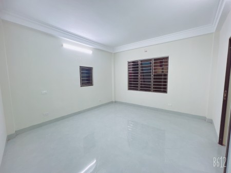 Cho thuê phòng Full đồ khép kín mới 100% tại 110 Quan Nhân, gần hồ, gần chợ Quan Nhân