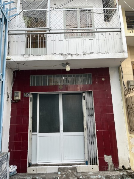 Cho thuê nhà nguyên căn tại P15, Q10, an ninh, gần chợ, công viên