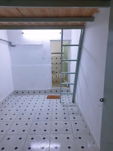 Phòng trọ giá rẻ vòng xoay Lê đại hành- Âu cơ
