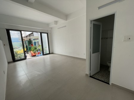 Cho thuê mặt bằng tại đường Trường Chinh gần chợ Võ Thành Trang