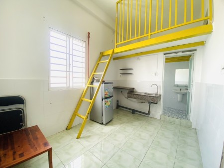 Phòng Cho Thuê Gần Chợ Tân Trụ, Tân Bình, Nội Thất Cơ Bản, Ở Được Ngay