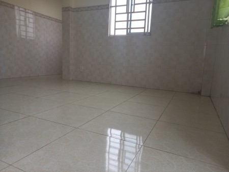 Cho thuê nguyên lầu 1, 2 phòng ngủ + sảnh ban công rộng giá 3.5tr
