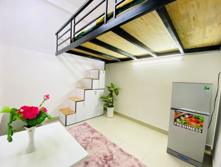 Phòng gác lững ngay Tân Kỳ Tân Qúy giao Cầu Xéo Tân Phú có máy lạnh chỉ 3tr1
