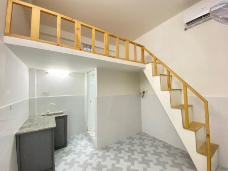  Trống 1 phòng kế bên Đại Học Công Nghiệp 4,có gác cao và thoáng mát