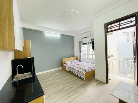 Hoàng Diệu - Q4 / mới xây , gần ĐH Luật , ĐH NTT , cầu Khánh Hội