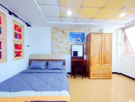 Full Nội Thất, Ngay Ngô Thời Nhiệm, Quận 3