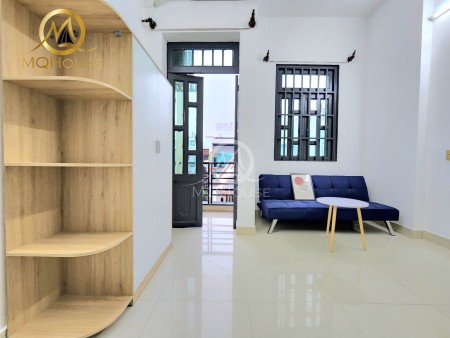 Căn hộ mới xây full nội thất ban công gần Cầu Vượt Hoàng Hoa Thám