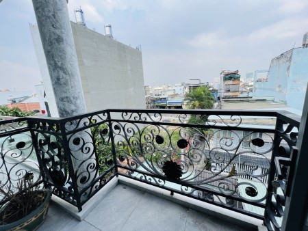 KHAI TRƯƠNG CĂN HỘ GIÁ RẺ NGAY LÀNG ĐẠI HỌC
