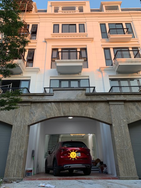 Đi đến slide 1