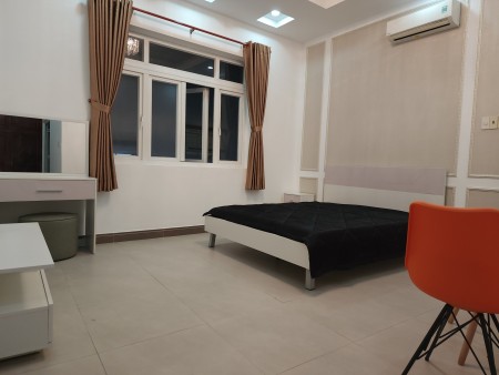 Cho Nữ Thuê Căn Hộ Dịch Vụ Cao Cấp Full Nội Thất trung tâm Quận 10